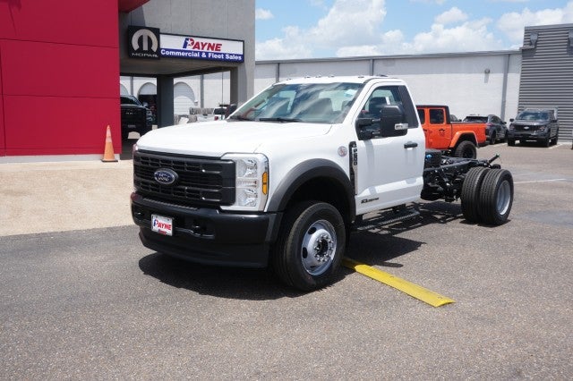 2025 Ford Super Duty F-600 DRW XL