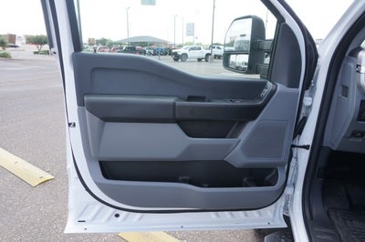 2025 Ford Super Duty F-600 DRW XL