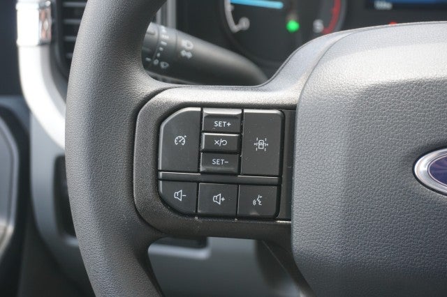 2025 Ford Super Duty F-600 DRW XL