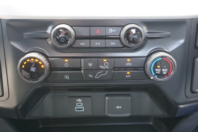 2025 Ford Super Duty F-600 DRW XL