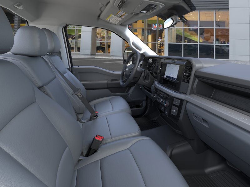 2025 Ford Super Duty F-600 DRW XL