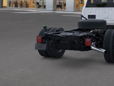 2025 Ford Super Duty F-600 DRW XL