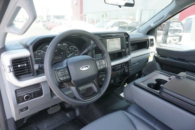 2025 Ford Super Duty F-600 DRW XL