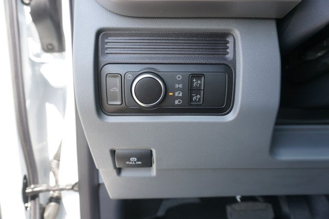 2025 Ford Super Duty F-600 DRW XL