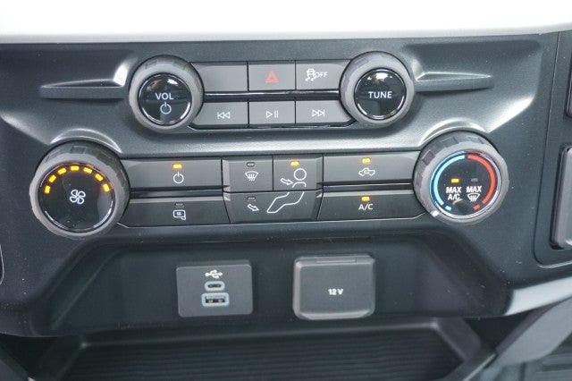 2025 Ford Super Duty F-600 DRW XL