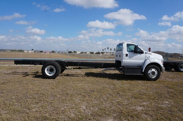 2027 Ford F-650 Straight Frame F-650 SD Diesel Straight Frame
