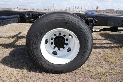 2027 Ford F-650 Straight Frame Base