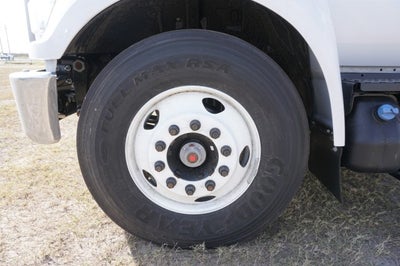 2027 Ford F-650 Straight Frame Base