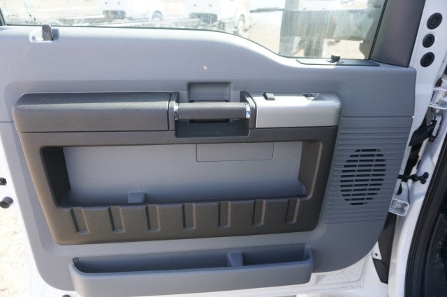 2027 Ford F-650 Straight Frame Base