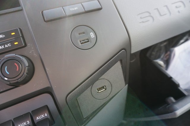 2027 Ford F-650 Straight Frame Base