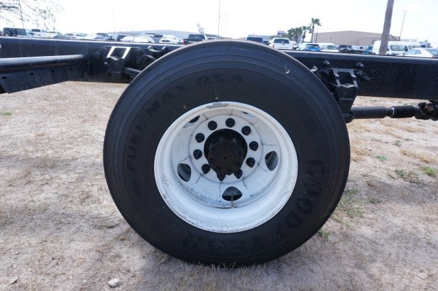 2027 Ford F-650 Straight Frame Base