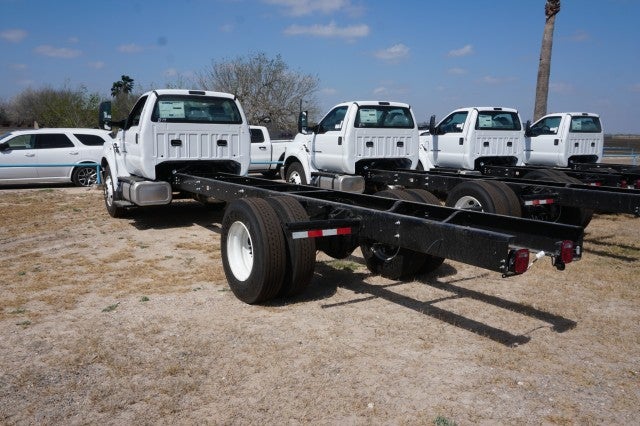 2027 Ford F-650 Straight Frame Base