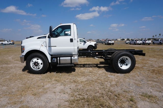 2027 Ford F-650 Straight Frame Base