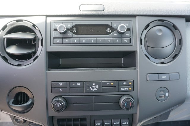 2027 Ford F-650 Straight Frame Base