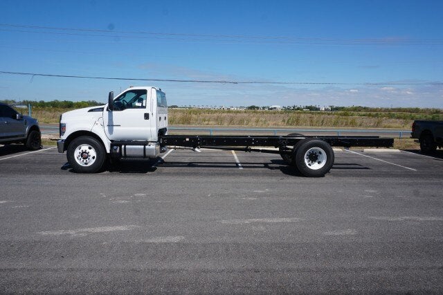 2027 Ford F-750 Straight Frame F-750 SD Diesel Straight Frame