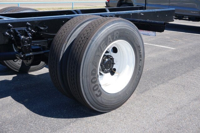 2027 Ford F-750 Straight Frame F-750 SD Diesel Straight Frame