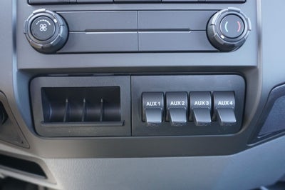 2027 Ford F-750 Straight Frame Base