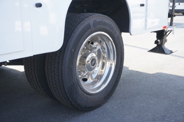 2025 Ford Super Duty F-450 DRW XL