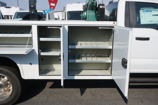 2025 Ford Super Duty F-450 DRW XL