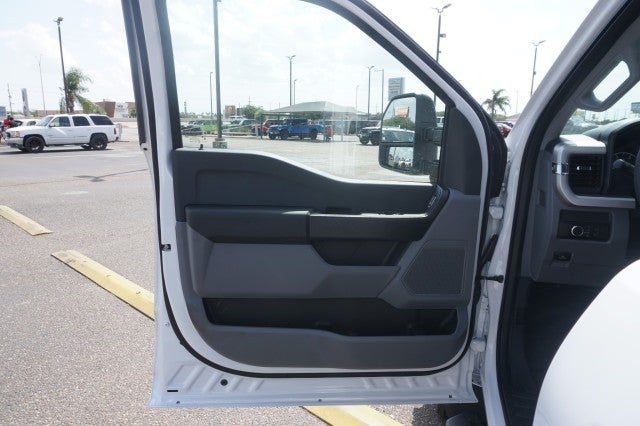 2025 Ford Super Duty F-550 DRW XL