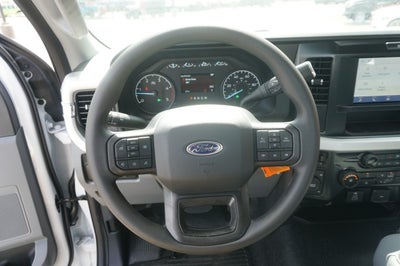 2025 Ford Super Duty F-550 DRW XL