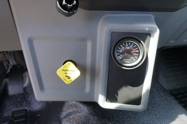 2027 Ford F-750 Straight Frame Base