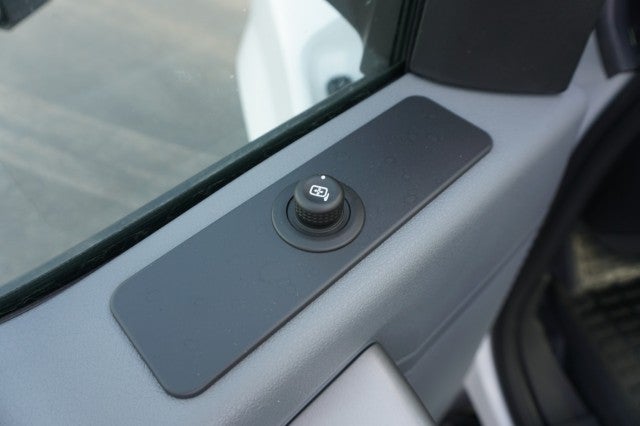 2027 Ford F-750 Straight Frame Base