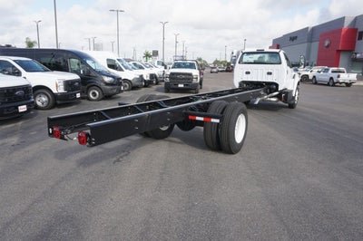 2027 Ford F-750 Straight Frame Base