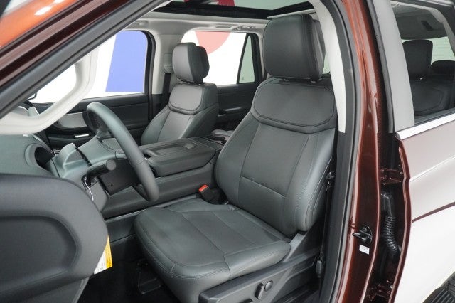 2027 Ford Expedition Active