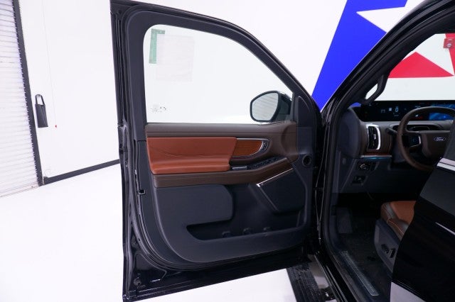 2027 Ford Expedition King Ranch