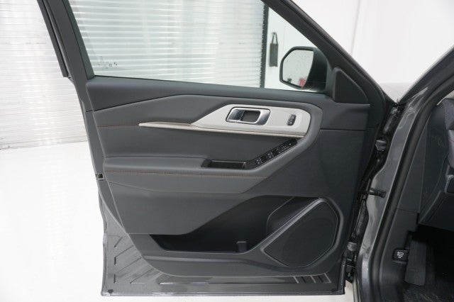 2026 Ford Explorer Active w/100A Pkg