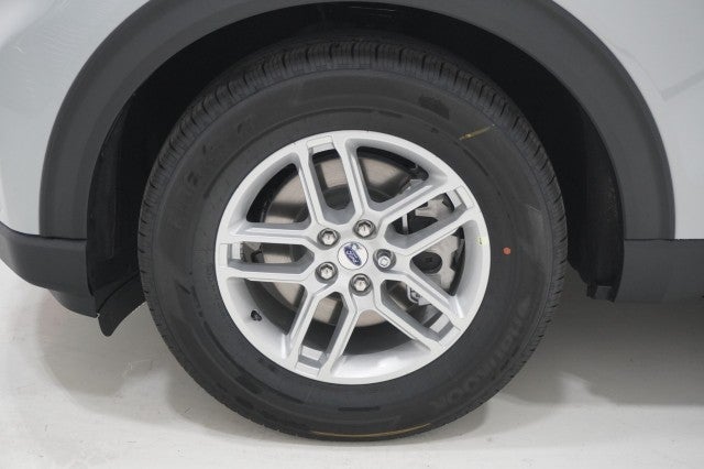2027 Ford Explorer Active w/200A Pkg