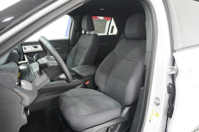 2027 Ford Explorer Active w/200A Pkg