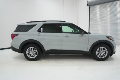 2027 Ford Explorer Active w/200A Pkg