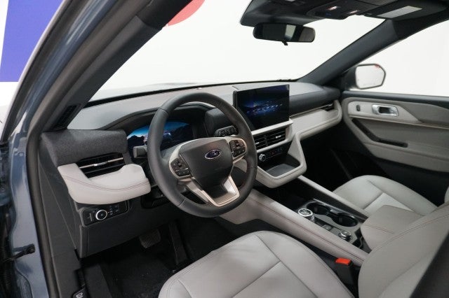 2027 Ford Explorer Active w/200A Pkg