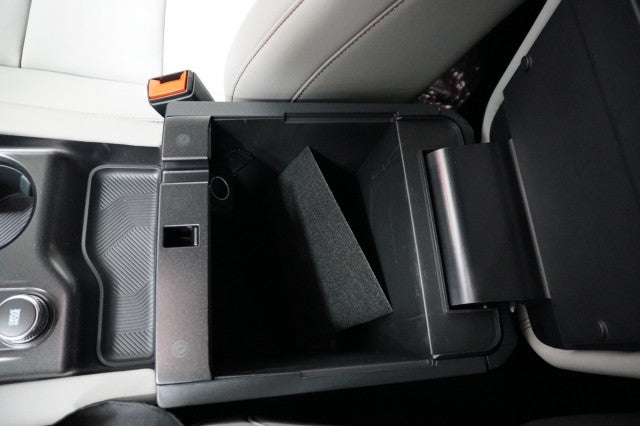 2027 Ford Explorer Active w/200A Pkg