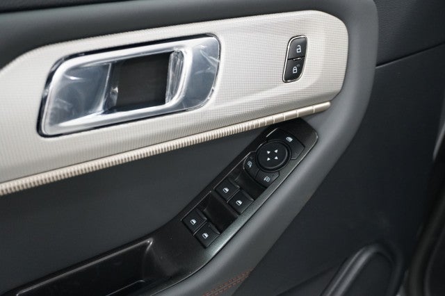 2027 Ford Explorer Active w/200A Pkg