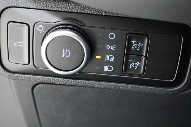 2027 Ford Explorer Active w/200A Pkg