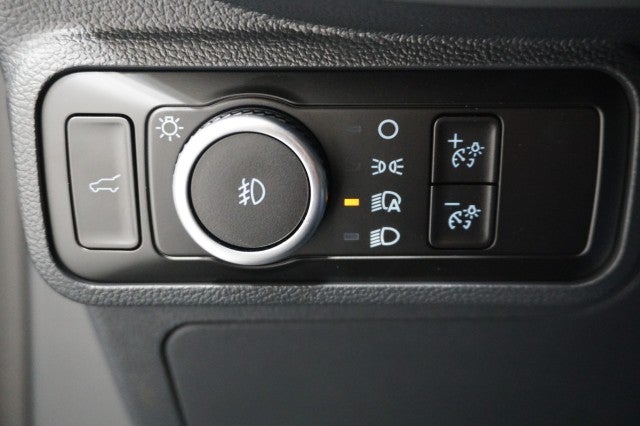 2027 Ford Explorer Active w/200A Pkg