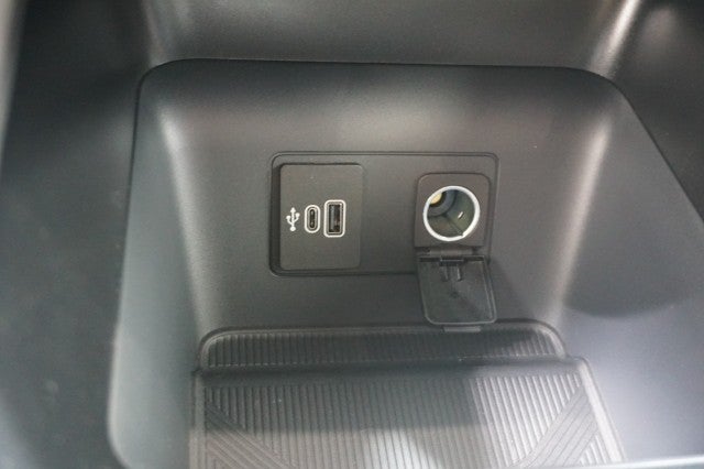 2027 Ford Explorer Active w/200A Pkg