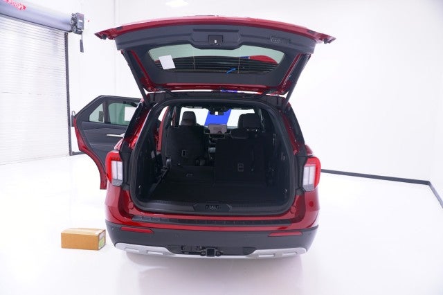 2027 Ford Explorer Active w/200A Pkg
