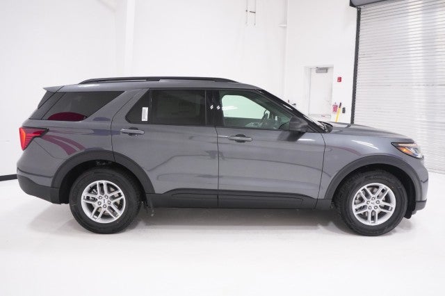 2027 Ford Explorer Active w/200A Pkg