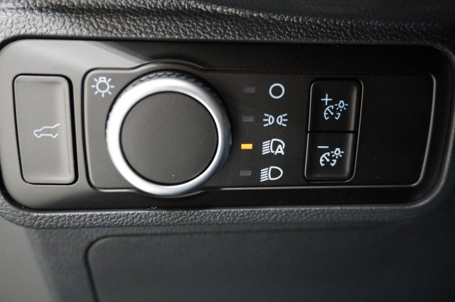 2027 Ford Explorer Active w/200A Pkg