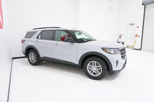 2027 Ford Explorer Active w/200A Pkg