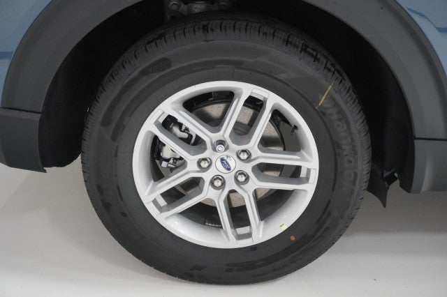 2027 Ford Explorer Active w/200A Pkg