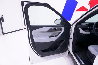 2027 Ford Explorer Platinum