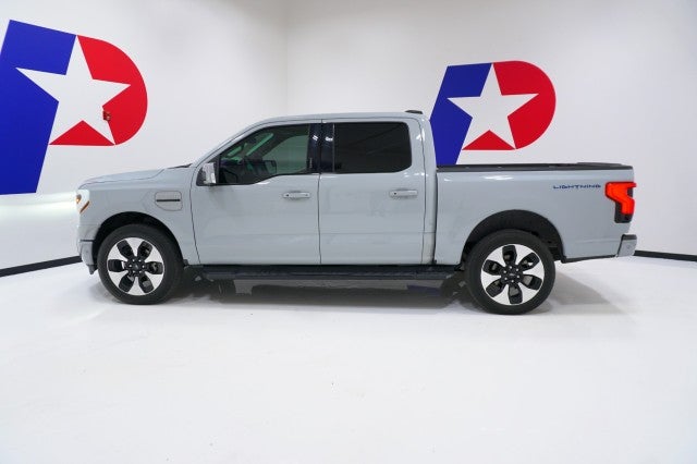 2023 Ford F-150 Lightning LARIAT