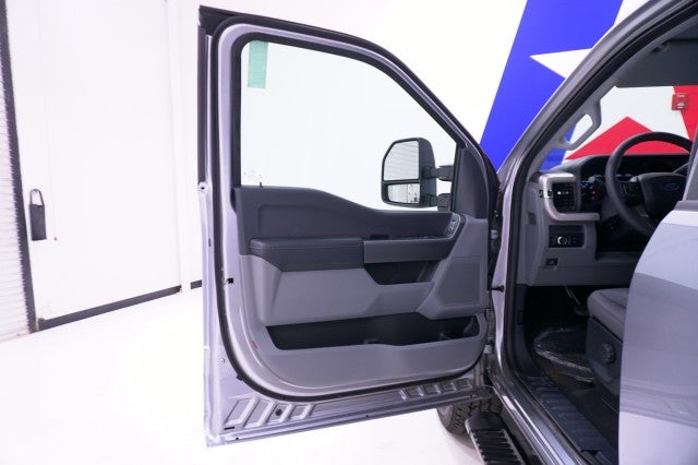 2027 Ford Super Duty F-250 SRW XL