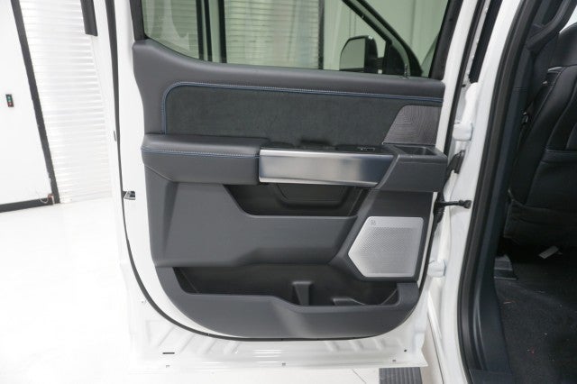 2025 Ford Super Duty F-250 SRW Platinum