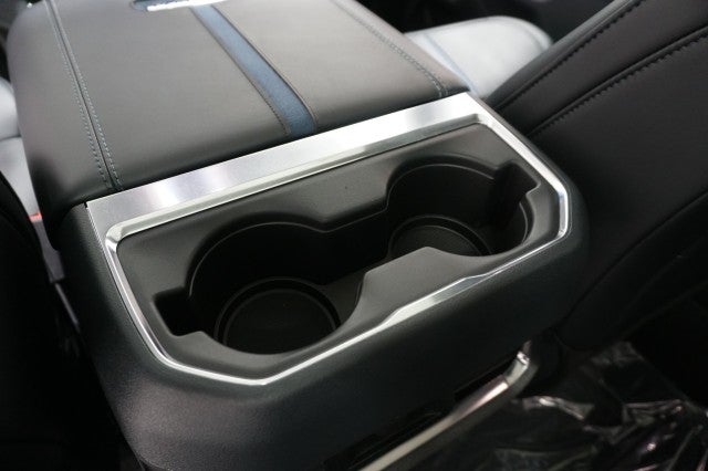 2025 Ford Super Duty F-250 SRW Platinum